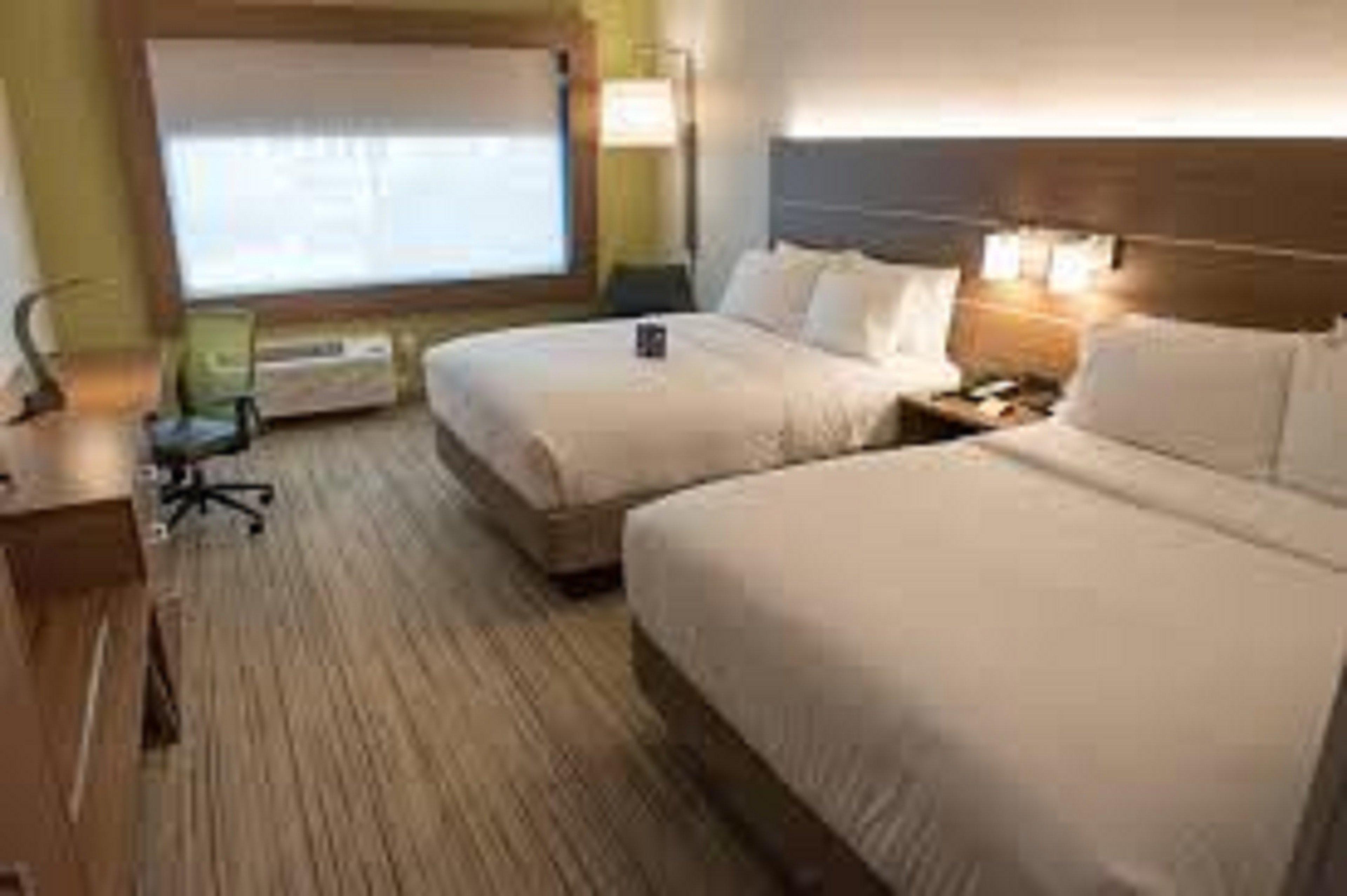 Holiday Inn Express Mccomb By Ihg Exterior photo