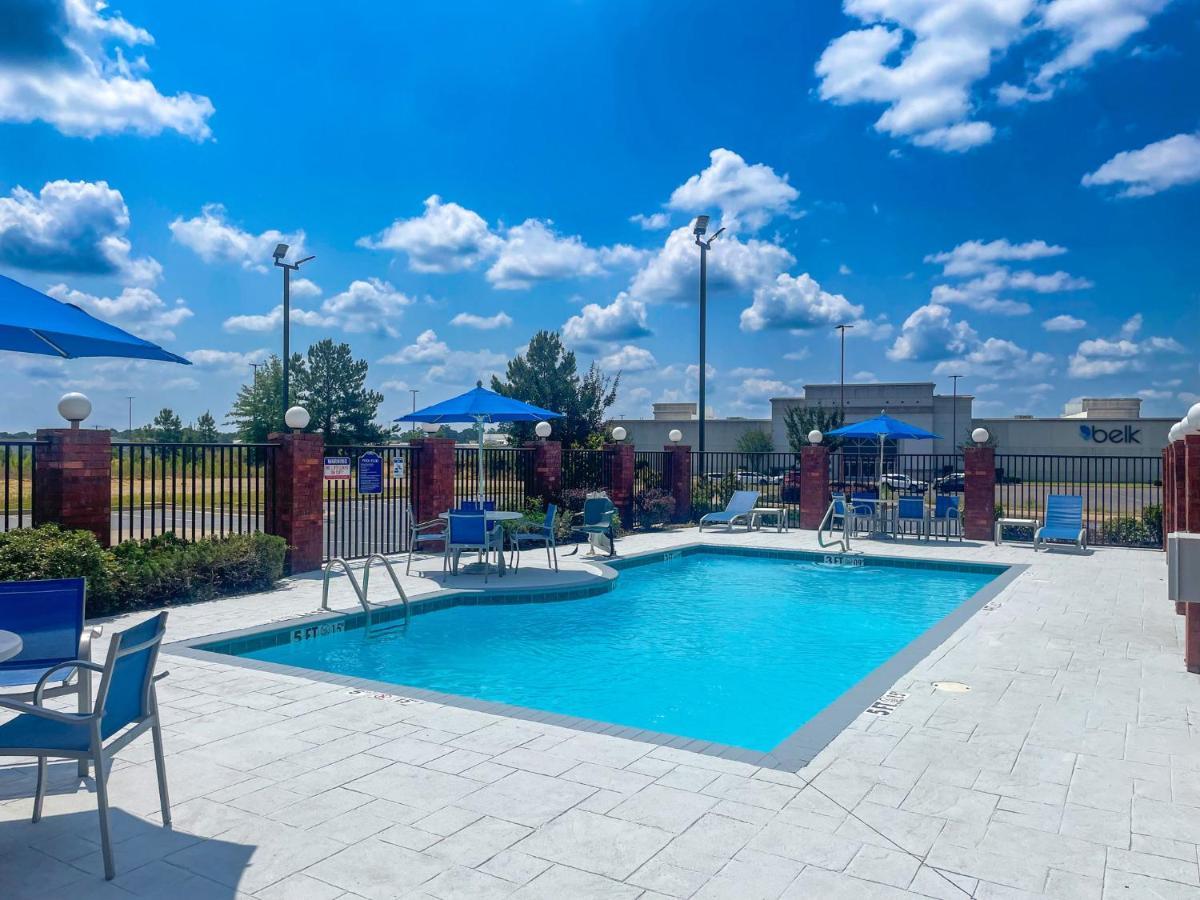 Holiday Inn Express Mccomb By Ihg Exterior photo